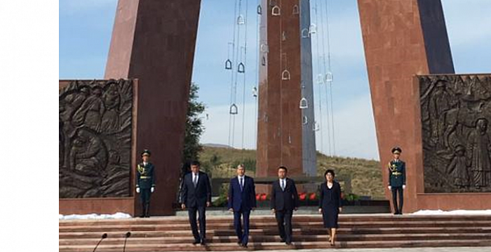 Türk Keneşi Genel Sekreteri Büyükelçi Ramil Hasanov Ata-Beyit Anıtı Kompleksinin açılış törenine iştirak etmiştir.