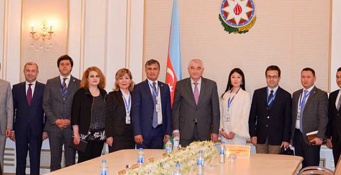 Türk Konseyi Uluslararası Gözlem Heyeti, Azerbaycan Merkez Seçim Komisyonu Başkanı ile bir araya geldi.