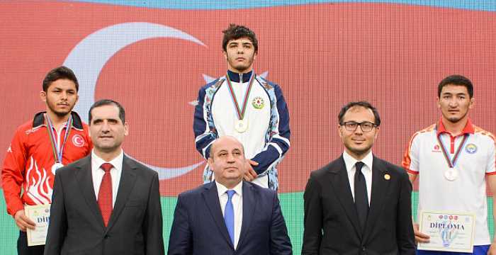 Türk Konseyi Birinci Üniversite Spor Oyunları’nın Resmi Açılış Töreni Gerçekleştirilmiştir.