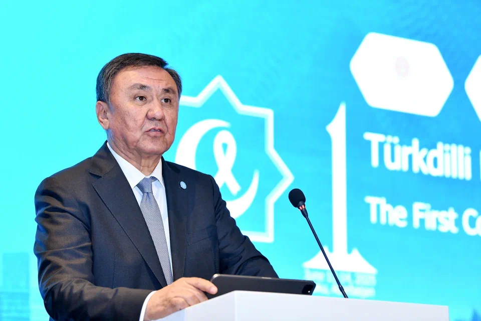 TDT Genel Sekreteri Bakü’de 1. Onkologlar Kongresi’nde konuşma yaptı 