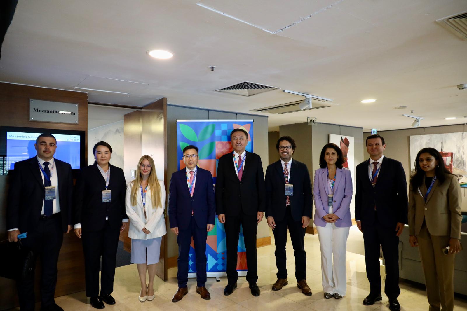 TDT Genel Sekreteri, Cleantech Days 2025 etkinliği kapsamında UNIDO Genel Direktör Yardımcısı ile bir araya geldi