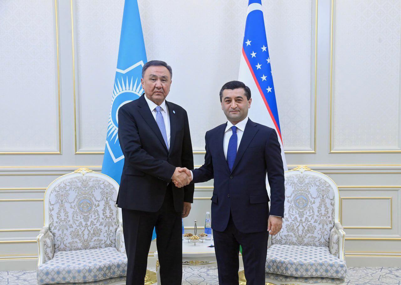 TDT Genel Sekreteri Özbekistan Dışişleri Bakanı ile görüştü