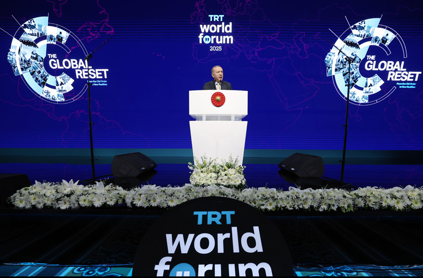 TDT Genel Sekreteri İstanbul’da düzenlenen 9. TRT World Forum’un Açılış Törenine katıldı
